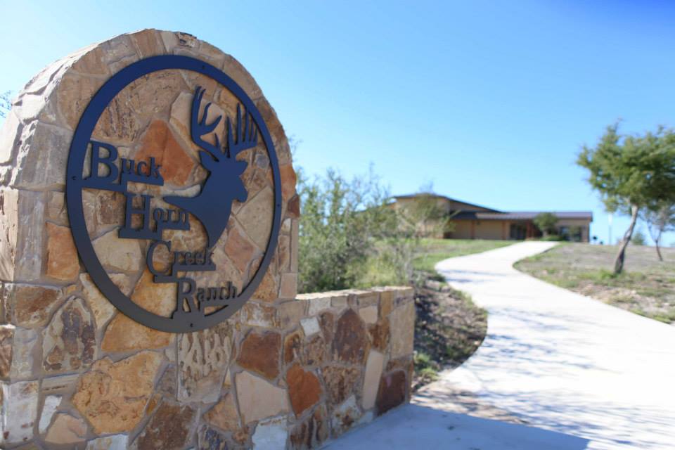 buck horn creek entrance sign